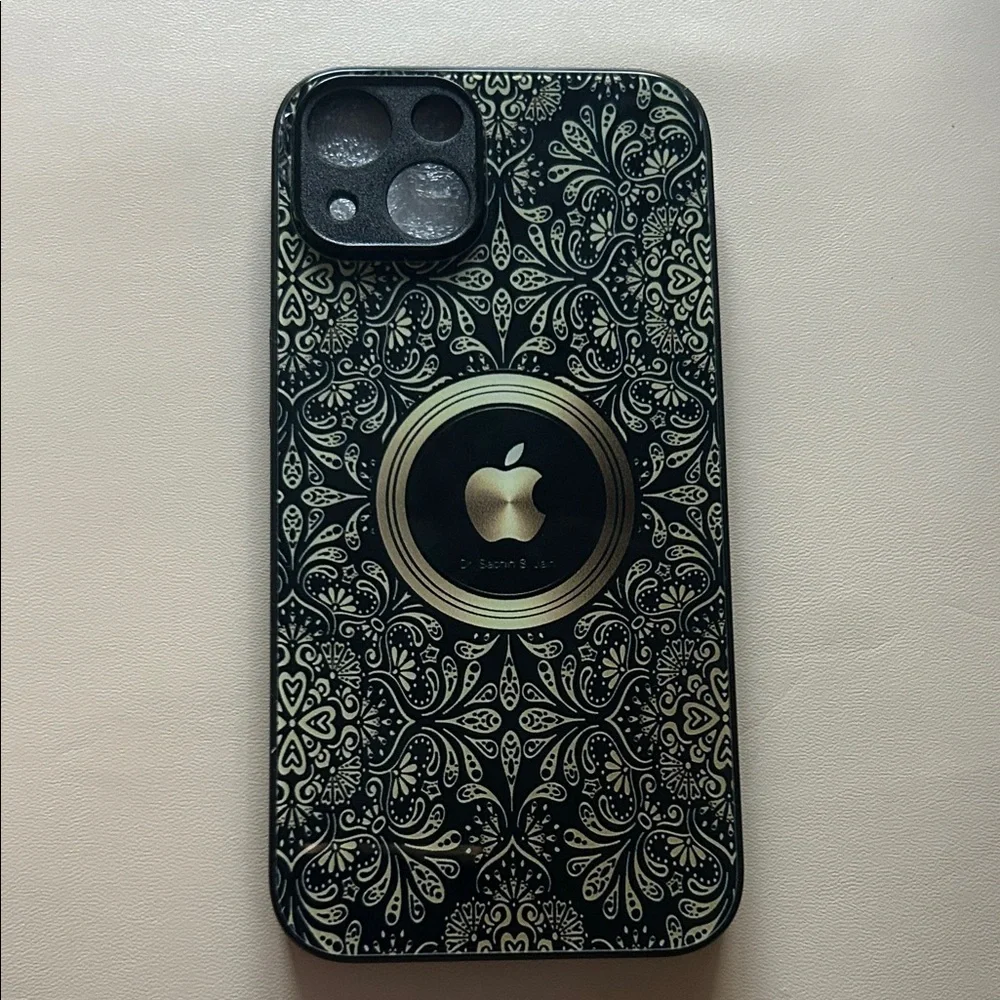iPhone 13/14 Bohemian Print Black Phone Case